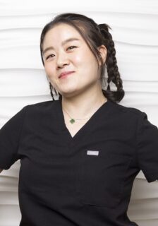 Angela - Front Administrator / RDA